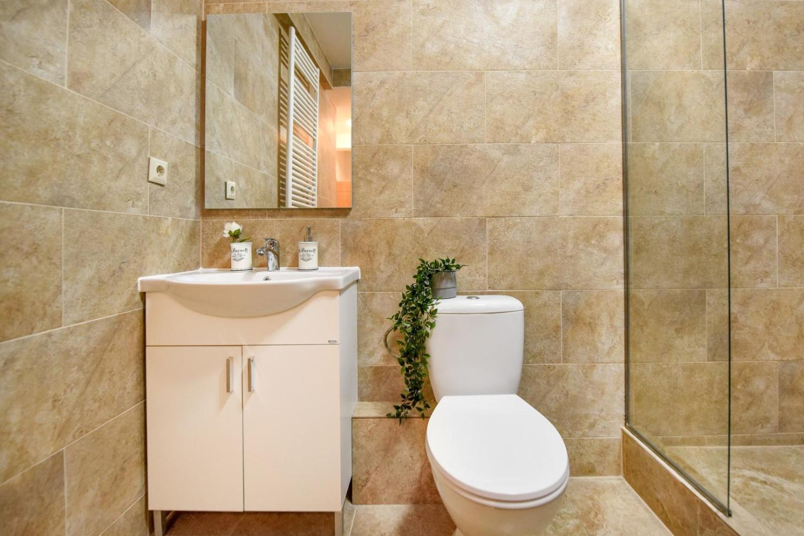 Historic Charm, Modern Comfort - Accommodation In The Heart Of The Old Town Bukurešť Pokoj fotografie